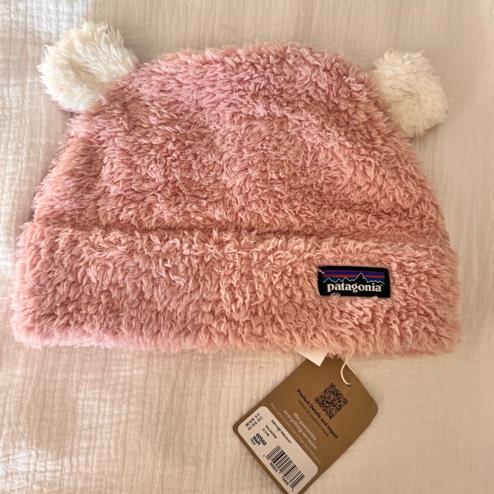NWT! Patagonia Baby Furry Friends Winter Hat 🐻 💓